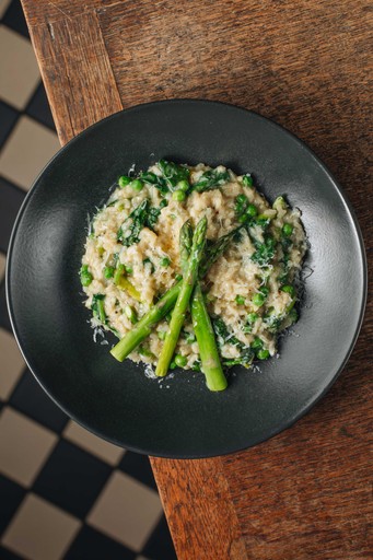 Asparagus, pea & spinach risotto, lemon, parsley