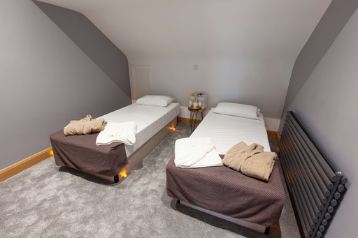 Relaxation Waterbeds Room