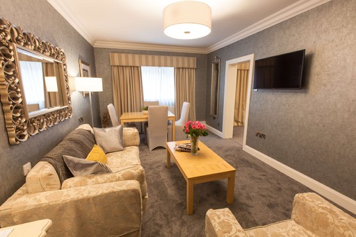 King Suite - One King Bed
