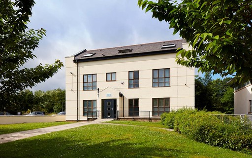 Fusion Dentistry Cardiff dental implant clinic 