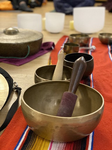 gong bath set up