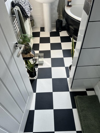Black and White Chess Vinyl Flooring 