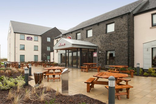 Brewers Fayre restaurant exterior