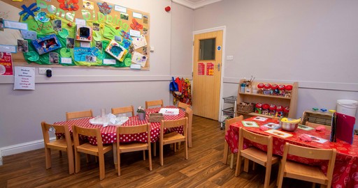 Busy Bees at Mansfield Vicar Water - The best start in life