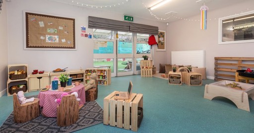Busy Bees in Wootton Fields - The best start in life