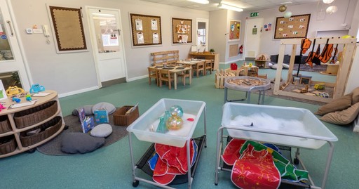 Busy Bees in Wootton Fields - The best start in life