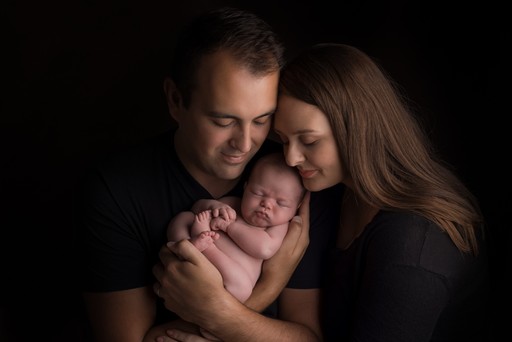 Newborn photographer edinburgh