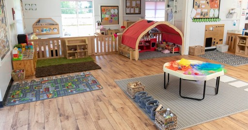 Busy Bees at Chippenham Bath Road - The best start in life