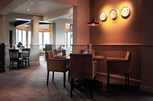Morton Park Beefeater Restaurant