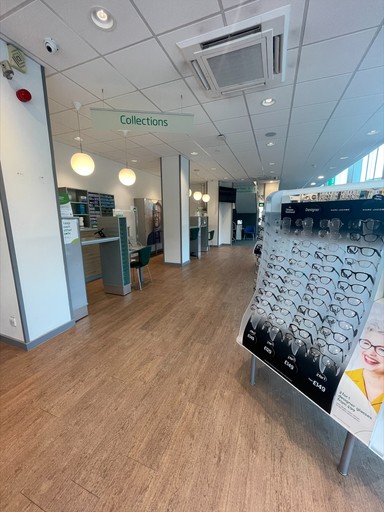 Specsavers Glasgow Trongate interior