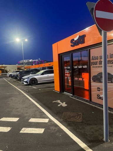 SIXT Car Hire Edinburgh Airport