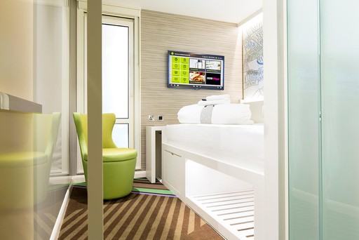 hub by Premier Inn bedroom