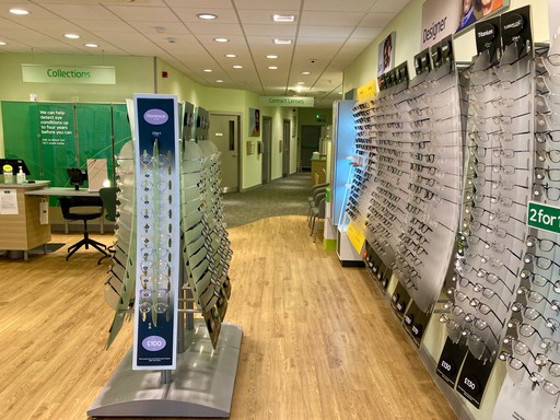 Specsavers Opticians and Audiologists - Uttoxeter