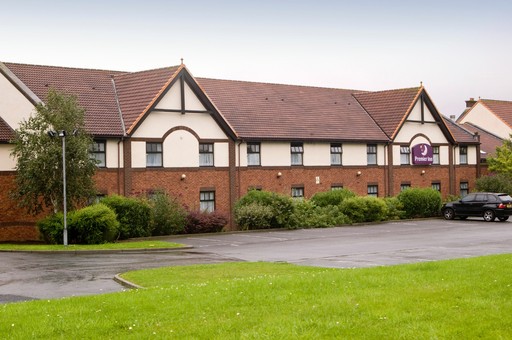Premier Inn Glenrothes hotel exterior