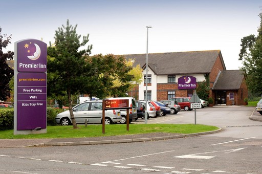 Premier Inn Taunton East hotel exterior