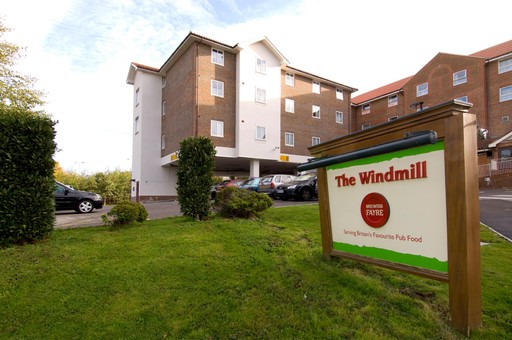 Premier Inn Hastings hotel exterior
