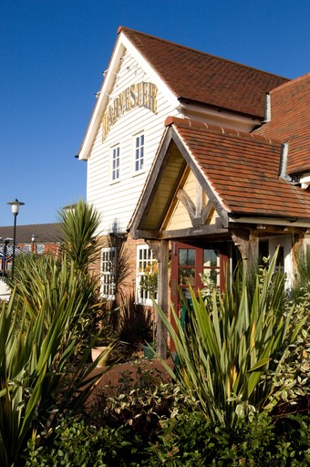 M&B restaurant