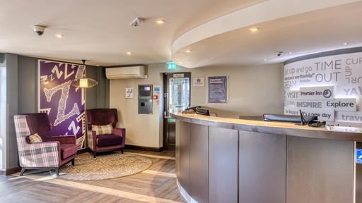 Premier Inn Chelmsford (Boreham) reception
