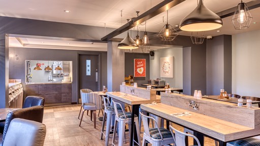 Premier Inn Chelmsford (Boreham) breakfast room