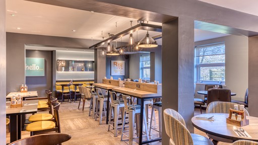 Premier Inn Chelmsford (Boreham) breakfast room