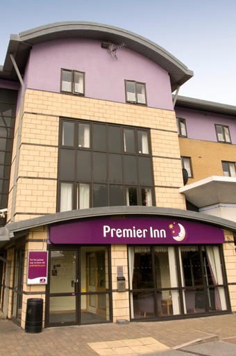 Premier Inn Leeds City Centre (Wellington Street) hotel