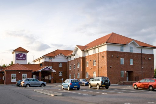 Premier Inn Chelmsford (Springfield) hotel exterior