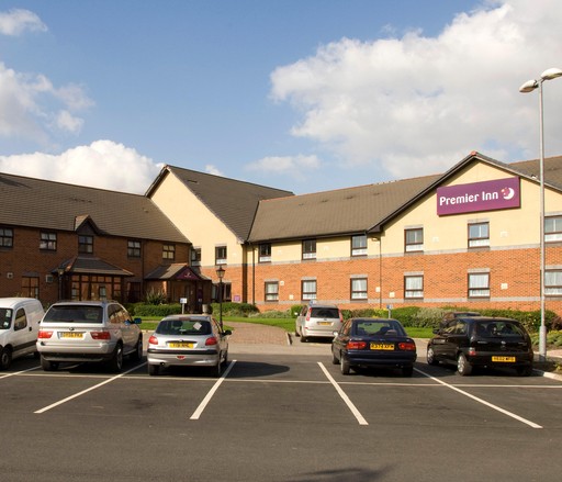 Premier Inn Barnsley (Dearne Valley) hotel exterior