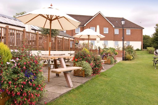 Premier Inn Tring hotel exterior