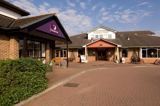 Premier Inn Cardiff City South hotel