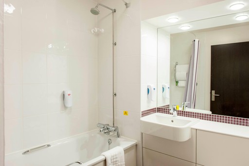 Premier Inn bathroom