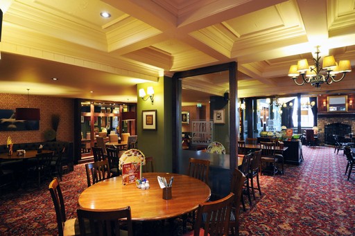 Spirit/Punch restaurant