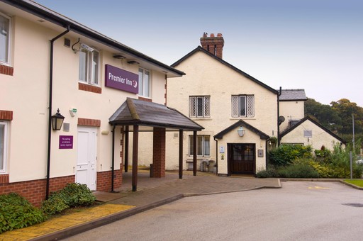 Premier Inn Northwich (Sandiway) hotel exterior