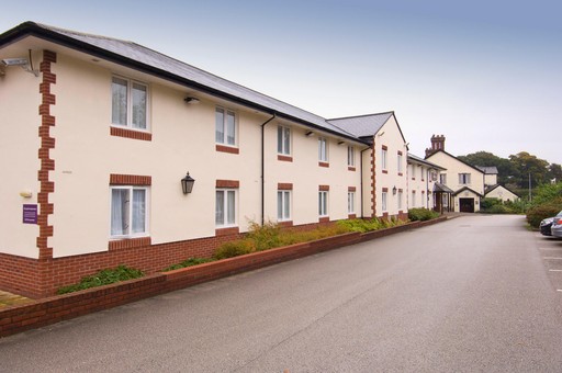 Premier Inn Northwich (Sandiway) hotel exterior