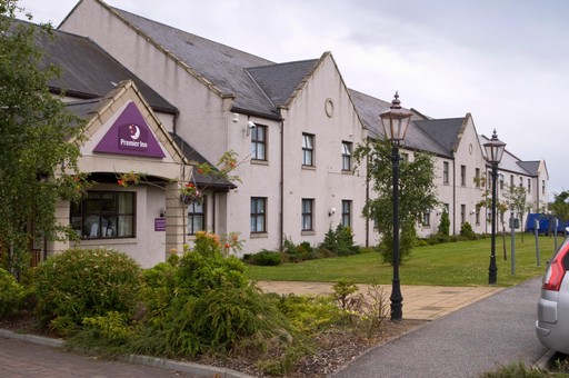 Premier Inn Elgin exterior