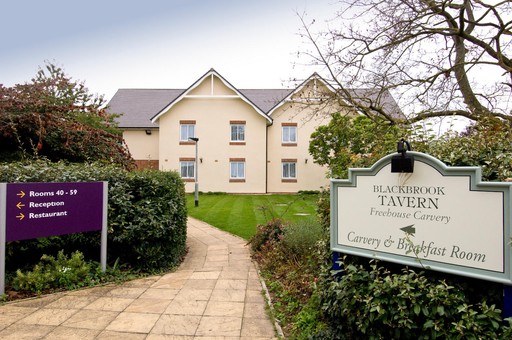 Premier Inn Taunton Ruishton hotel exterior