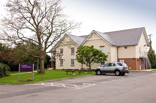 Premier Inn Taunton Ruishton hotel exterior
