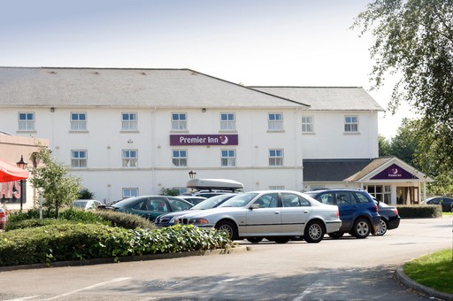 Premier Inn Cheltenham Central (West/A40) hotel exterior