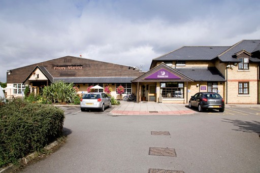 Premier Inn Bedford (Priory Marina) hotel