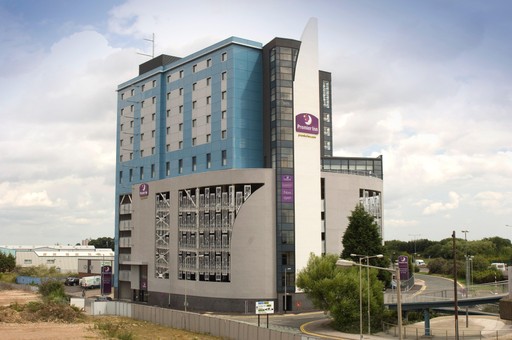 Premier Inn Hull City Centre hotel exterior