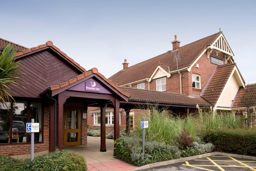 Premier Inn Newark hotel exterior