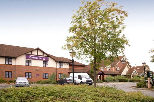 Premier Inn Newark hotel exterior