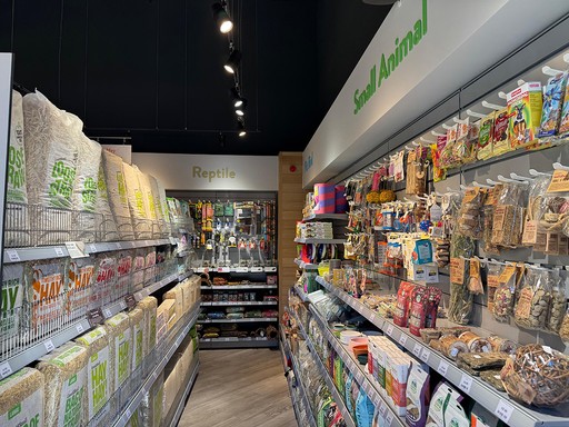 Pets Corner Bicester Interior