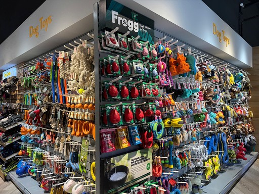 Pets Corner Bicester Interior