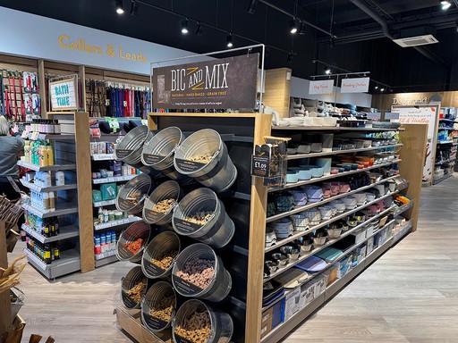 Pets Corner Bicester Interior