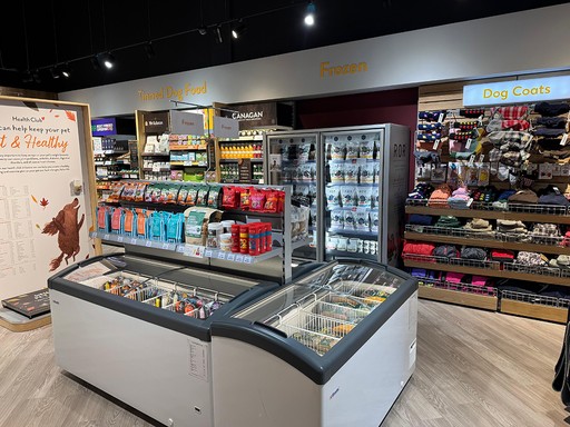 Pets Corner Bicester Interior