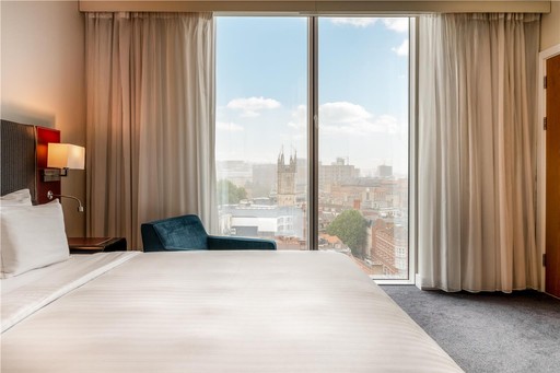 Superior Room - City View