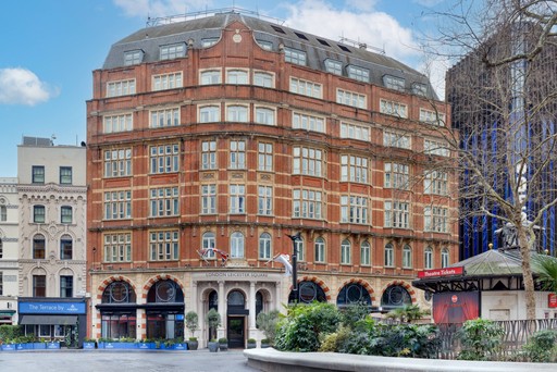Radisson Blu Hotel, London Leicester Square Exterior