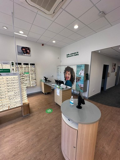 Oadby Specsavers