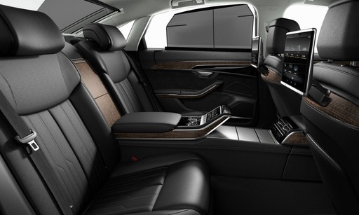 Airport transfers Grantham 