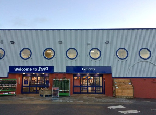 B&M's latest store opened in Folkestone on Thursday (23rd November, 2017) at Park Farm Retail Park.